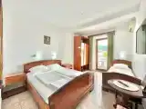 Трёхместный номер Комфорт