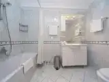 Четырёхместный люкс Superior с 2 комнатами с балконом и с видом на море