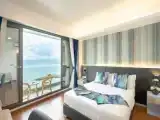 Двухместный номер Premium с балконом и с видом на море