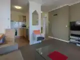 Кровать в общем номере Мансарда