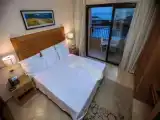 Люкс Deluxe c 1 комнатой с частичным видом на море