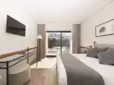 Номер Стандарт с частичным видом на море