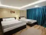 Трёхместный номер Premium с видом на горы