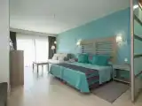 Люкс с балконом