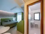 Двухместный номер Стандарт с балконом и с частичным видом