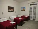 Трёхместный номер Стандарт с балконом и с видом на город