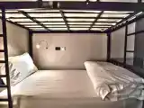 Кровать в общем номере