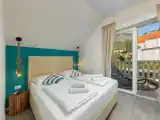 Люкс Luxury c 1 комнатой с видом на бассейн