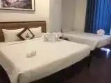 Трёхместный номер Deluxe с видом на город