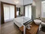 Трёхместный номер Стандарт с балконом и с частичным видом