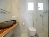 Студия с видом на бассейн