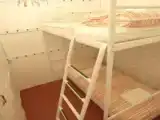 Кровать в общем номере