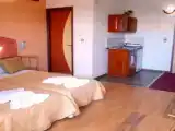 Трёхместная студия