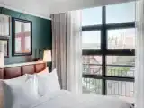 Четырёхместный номер Deluxe с красивым видом из окна