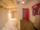 Кровать в общем номере (женский номер)