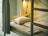 Кровать в общем номере