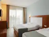Трёхместный номер Стандарт с видом на море