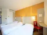 Трёхместный номер Стандарт with shower