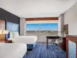 Четырёхместный номер Runway View