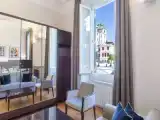 Трёхместный номер Deluxe с видом на город