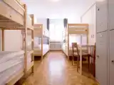 Кровать в общем номере (женский номер)