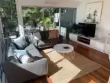 Коттедж с 2 комнатами с балконом