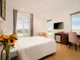 Двухместный номер Deluxe с балконом и с видом на реку