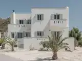 Вилла с балконом