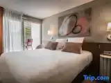 Номер Стандарт с балконом и с видом на сад