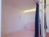 Кровать в общем номере