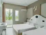 Одноместный семейный люкс с видом на сад