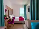 Люкс с балконом и с видом на море