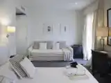 Трёхместный номер Deluxe