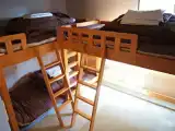 Кровать в общем номере (мужской номер)