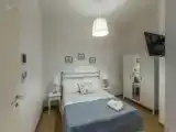 Двухместный номер Стандарт с балконом и с видом на внутренний двор