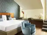 Лофт с видом на озеро
