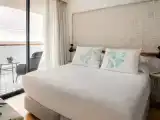 Люкс с балконом и с видом на море