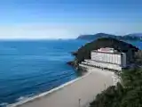 Трёхместный семейный клубный номер Executive с видом на парк