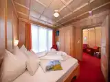 Двухместный полулюкс с видом на горы