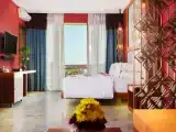 Люкс Luxury с балконом и с видом на город