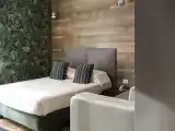 Трёхместный номер Deluxe с балконом