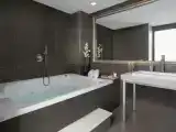 Апартаменты Luxury c 1 комнатой с балконом и с видом на город