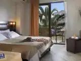 Двухместный номер Комфорт с видом на бассейн