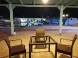 Студия с видом на бассейн