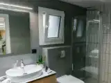 Четырёхместный люкс c 1 комнатой с балконом