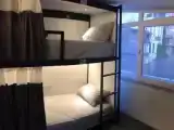 Кровать в общем номере (мужской номер)