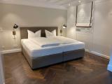 Люкс Luxury c 1 комнатой с балконом и с видом на горы