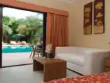 Номер Стандарт с видом на бассейн