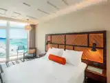 Двухместный номер Club Lounge Access Executive с балконом и с видом на море