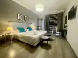 Двухместный номер Стандарт с частичным видом на море